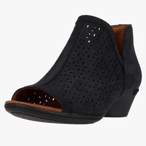 Cobb Hill Women's Laurel Open Boot Heeled Sandals Women's size 11